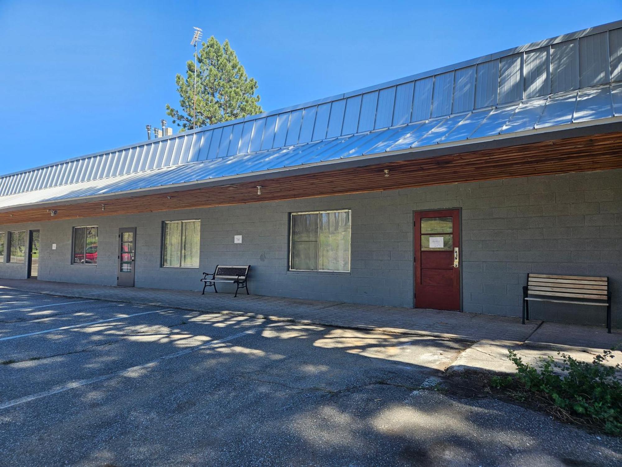 The Black Forest Lodge Red Bluff Exterior photo